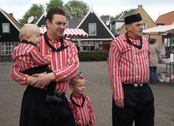 022 Het vissersdorp Urk, met keuzemogelijkheid voor het middagprogramma!