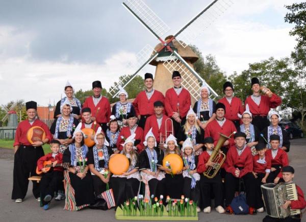 071 Kazen, klompen en Volendam