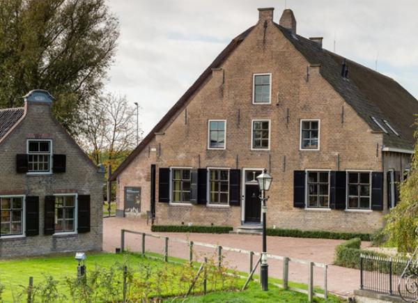 Dagtocht 036: De dorpsdokter van vroeger & een bingo vol muziek